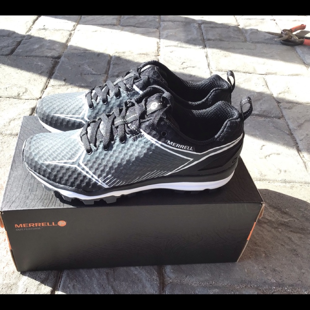 NEW Merrell waterproof trail sneakers